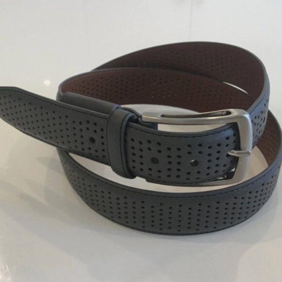 Share Greg Norman, NWOT, Grey Leather Belt, Size 36 - Picture 1 of 5